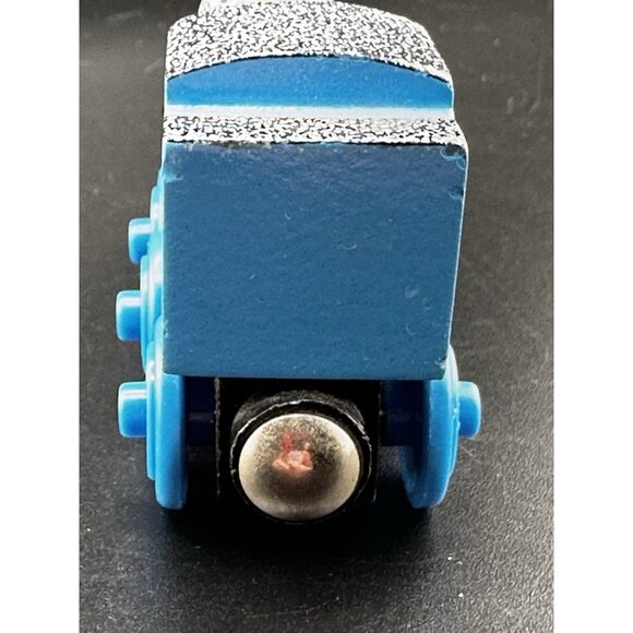 Snow Covered Thomas Wooden Railway Vtg 2003 Train Engine Learning Curve Limited - Picture 8 of 16